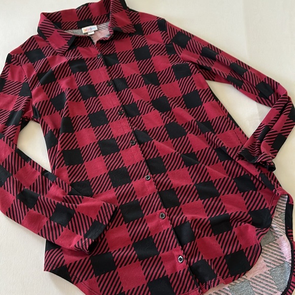 LulaRoe Button front long sleeve shirt - Picture 1 of 8